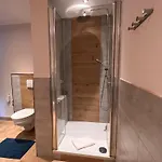 Kreatives Wohnen Unter Reet Ruhig Und Doch Zentral