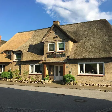 Kreatives Wohnen Unter Reet Ruhig Und Doch Zentral Appartement Schwabstedt