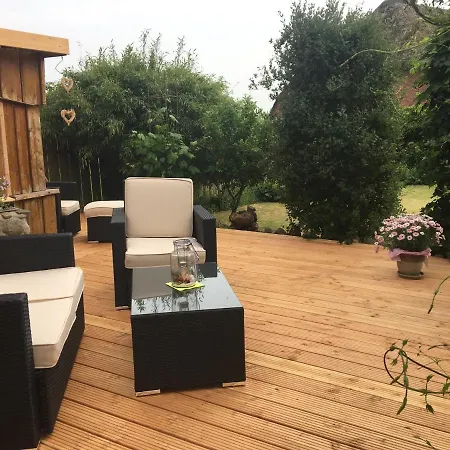 Kreatives Wohnen Unter Reet Ruhig Und Doch Zentral